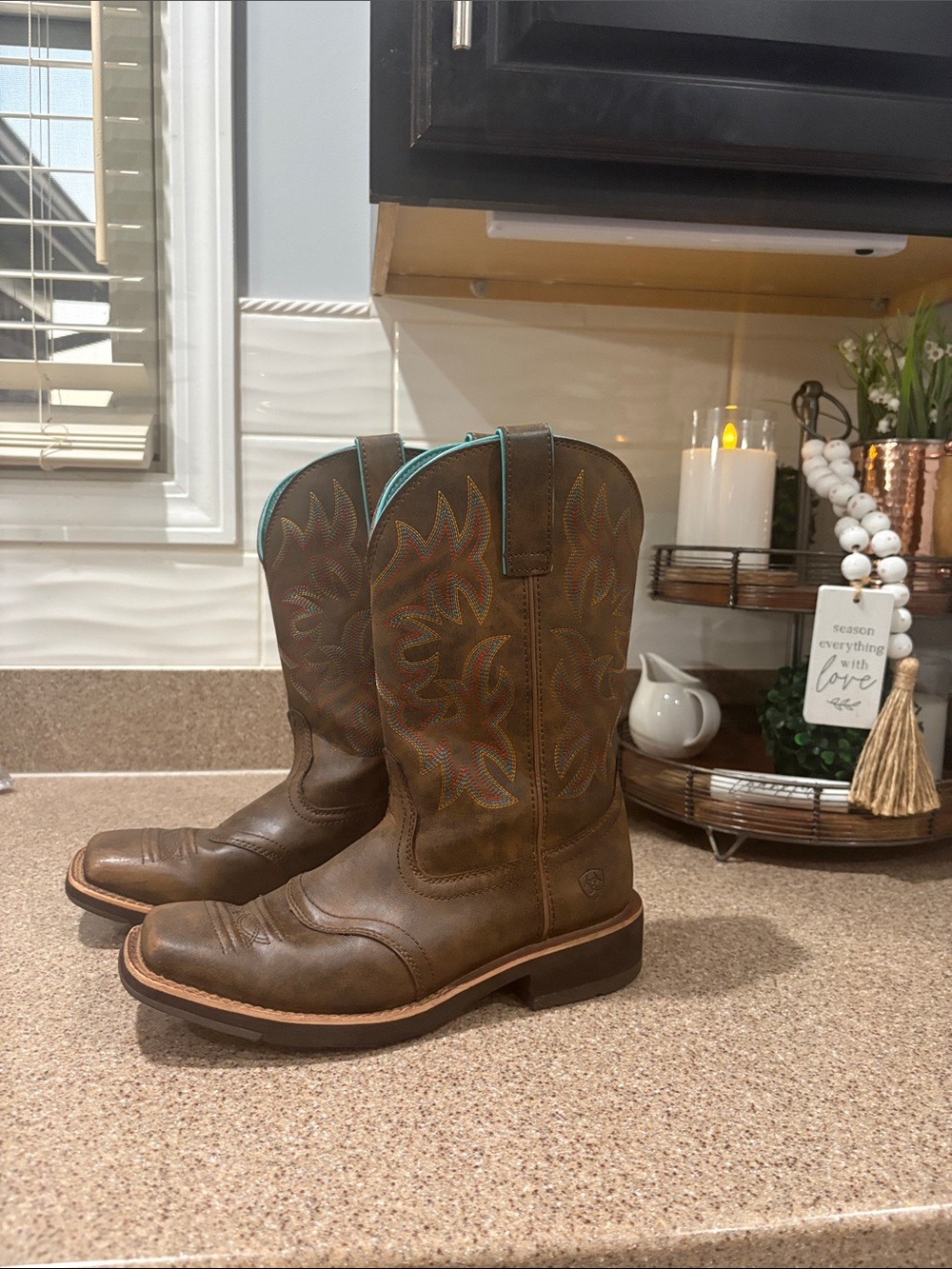Ariat Brown Leather Western Boots with Turquoise Trim